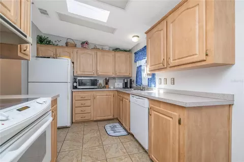 810 N Navigators Way, Edgewater, FL 32141 photo 11
