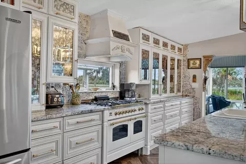 Kitchen - 747 Navigators Way, Edgewater, FL 32141 photo 4 of 7