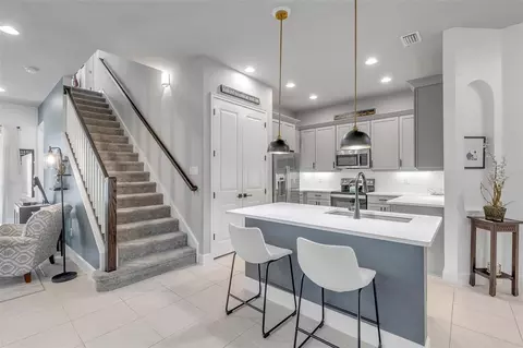 Entry Way - 13 Newhaven Ln, Ormond Beach, FL 32174 photo 3 of 4