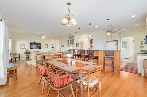 Dining - 2499 SE 30th St, Melrose, FL 32666 photo 3 of 4