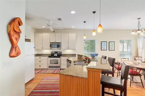 Kitchen - 2499 SE 30th St, Melrose, FL 32666 photo 4 of 11