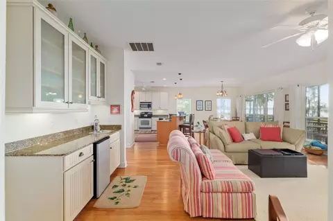 Living - 2499 SE 30th St, Melrose, FL 32666 photo 7 of 13