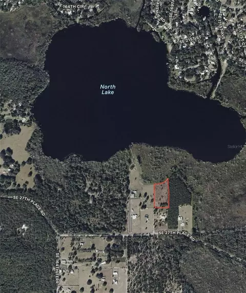 16865 SE 27th Place Rd, Ocklawaha, FL 32179