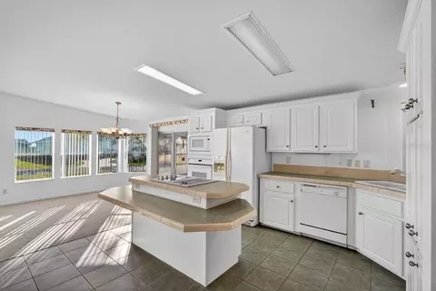 332 Marsh Landing Loop, Oak Hill, FL 32759 photo 5