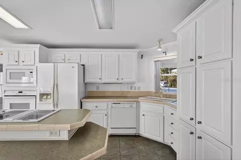 332 Marsh Landing Loop, Oak Hill, FL 32759 photo 8