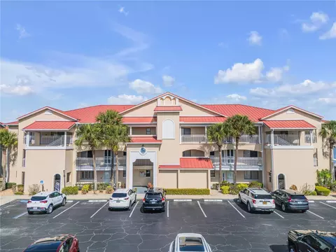456 Bouchelle Dr #102, New Smyrna Beach, FL 32169