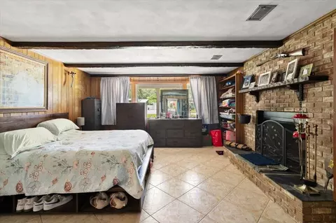 Bedroom - 20 Putnam Ave, Ormond Beach, FL 32174 photo 1 of 9