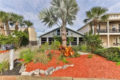 314 Due East St, New Smyrna Beach, FL 32169
