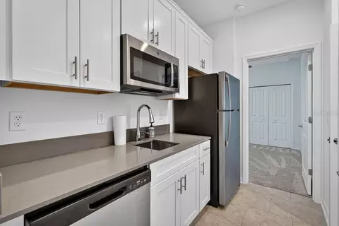 Kitchen - 2607 Hoptree Ln, Edgewater, FL 32141 photo 5 of 5