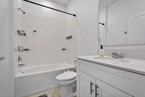 Bath - 2607 Hoptree Ln, Edgewater, FL 32141 photo 1 of 2