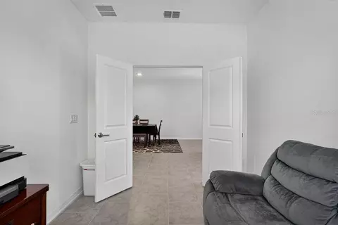 Entry Way - 2607 Hoptree Ln, Edgewater, FL 32141 photo 3 of 5
