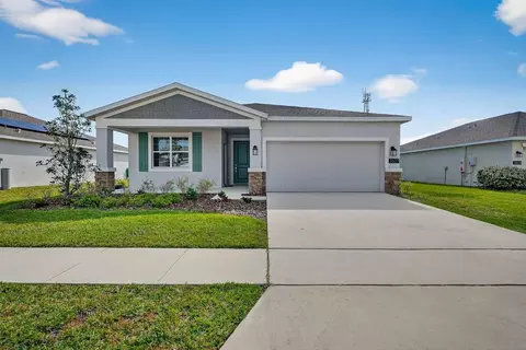 Exterior - 2607 Hoptree Ln, Edgewater, FL 32141 photo 4 of 9