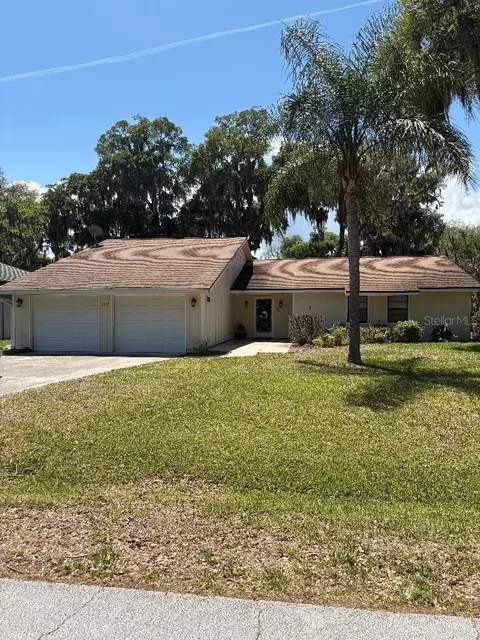2114 Kumquat Dr, Edgewater, FL 32141