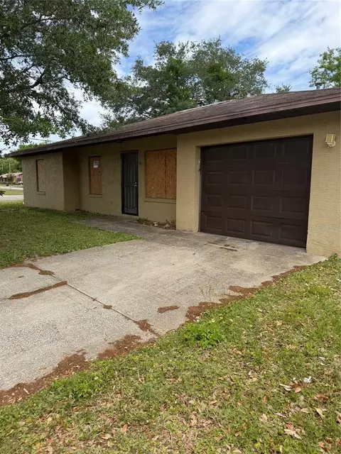 501 Loomis Trl, Daytona Beach, FL 32114