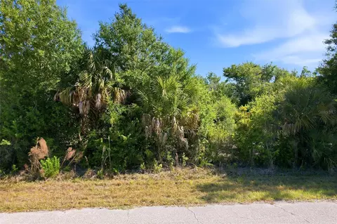 7095 Freeberg Cir, Port Charlotte, FL 33981