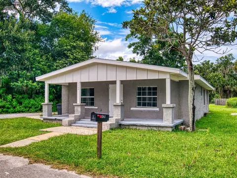 1103 Washington St, New Smyrna Beach, FL 32168
