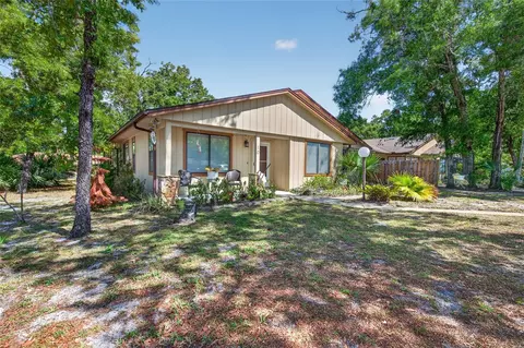 10 Lakepoint Cir, Port Orange, FL 32128