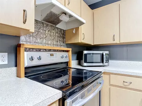1302 Bond St, Edgewater, FL 32132 photo 17