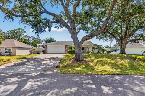 2225 Vista Palm Dr, Edgewater, FL 32141