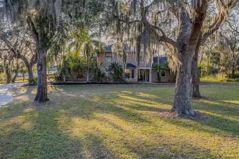 821 Highpoint Dr, Port Orange, FL 32127