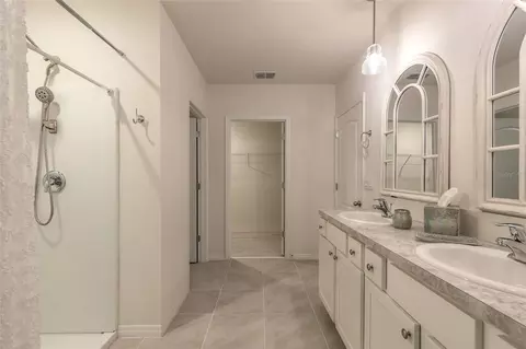 Entry Way - 319 Sunset View Dr, Edgewater, FL 32141 photo 5 of 7