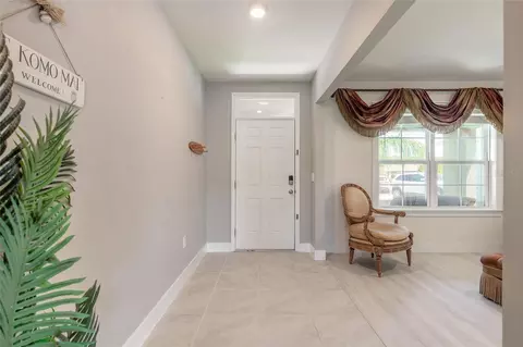 Entry Way - 319 Sunset View Dr, Edgewater, FL 32141 photo 2 of 7