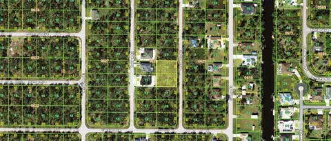 2377 Redfern St, Port Charlotte, FL 33948