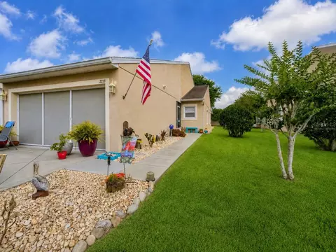 2213 Hawks Cove Cir, New Smyrna Beach, FL 32168