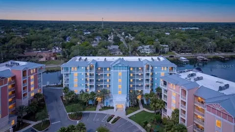 3 Riverwalk Dr #202, New Smyrna Beach, FL 32169