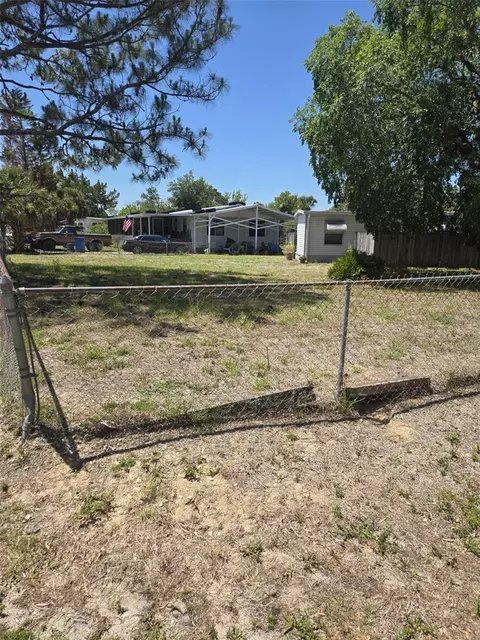 120 West Loop, Oak Hill, FL 32759 photo 8