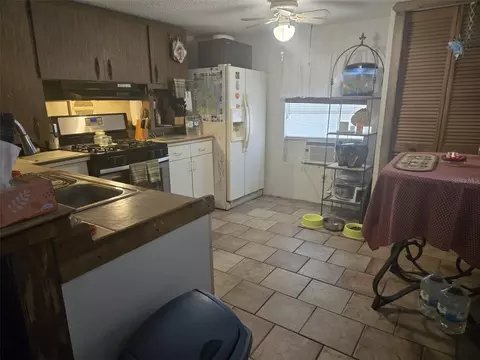 120 West Loop, Oak Hill, FL 32759 photo 2