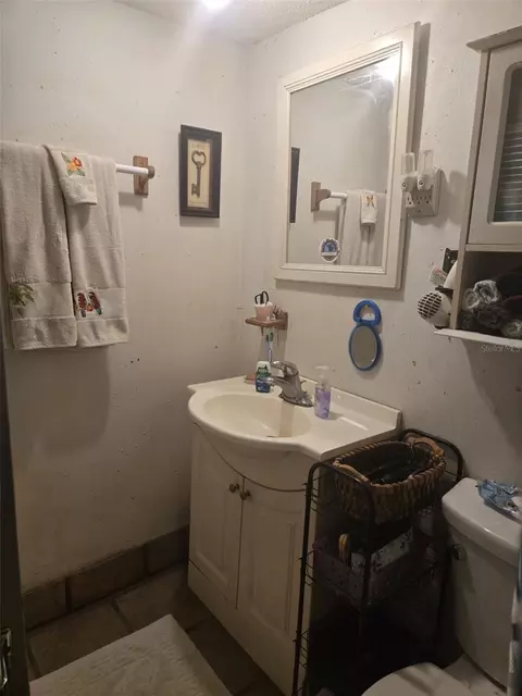 120 West Loop, Oak Hill, FL 32759 photo 6