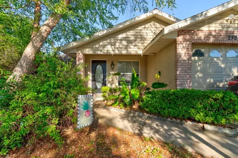 252 E Lancaster Ave, Orange City, FL 32763