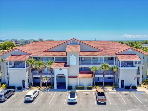 451 Bouchelle Dr #104, New Smyrna Beach, FL 32169