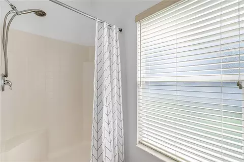 Bath - 339 Mariners Gate Dr, Edgewater, FL 32141 photo 2 of 3