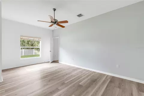 Living - 339 Mariners Gate Dr, Edgewater, FL 32141 photo 8 of 10