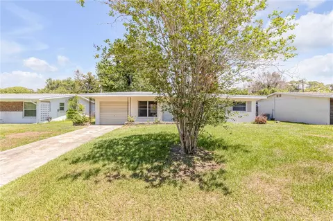 592 Brook Cir, South Daytona, FL 32119