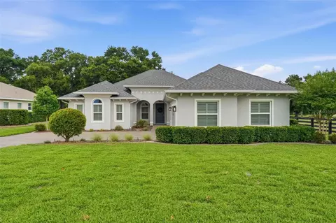 5066 Greens Dr, Lady Lake, FL 32159