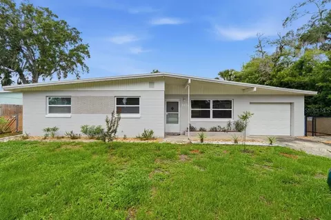 2170 Robinhood Trl, South Daytona, FL 32119