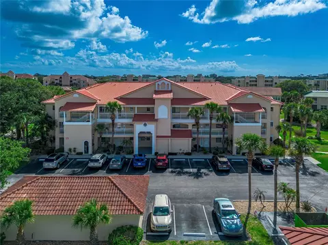 443 Bouchelle Dr #204, New Smyrna Beach, FL 32169
