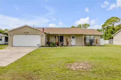 2726 Evergreen Dr, Edgewater, FL 32141