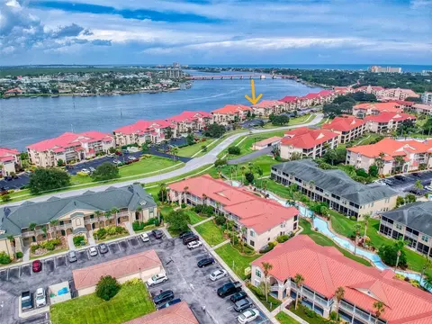 444 Bouchelle Dr #301, New Smyrna Beach, FL 32169