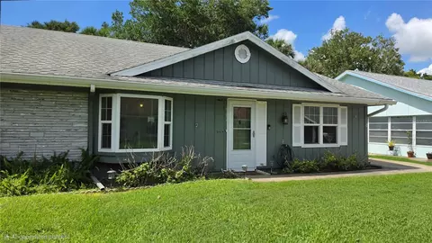4 Birdie Dr, New Smyrna Beach, FL 32168