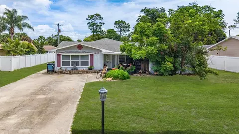 1945 Fern Palm Dr, Edgewater, FL 32141