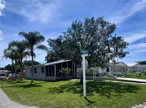4385 Maple Ave, Edgewater, FL 32141 photo 2