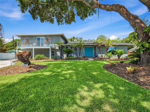 1508 S Riverside Dr, New Smyrna Beach, FL 32168