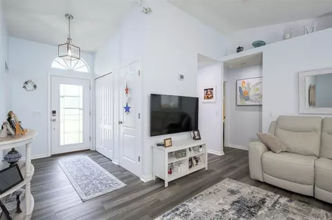 Entry Way - 6 Spiveys Ct, Ormond Beach, FL 32174 photo 1 of 1