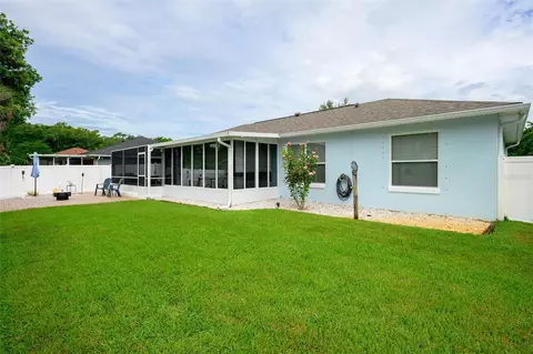 Exterior - 6 Spiveys Ct, Ormond Beach, FL 32174 photo 7 of 10