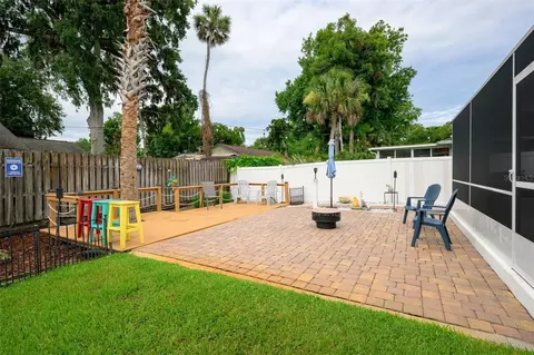 Exterior - 6 Spiveys Ct, Ormond Beach, FL 32174 photo 8 of 10