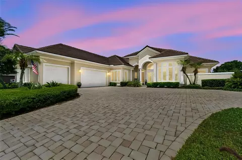 12749 Grand Traverse Dr, Dade City, FL 33525